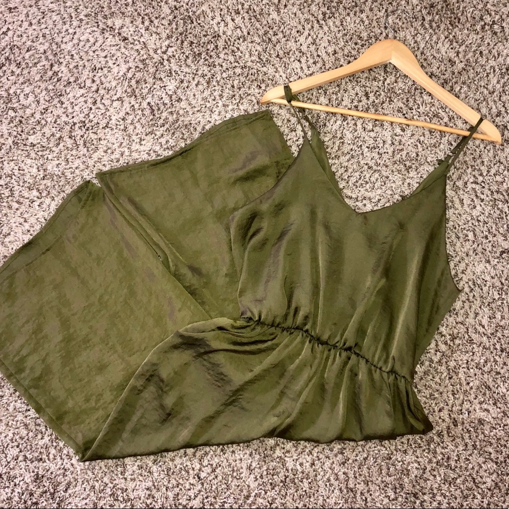 Wide-leg pant jumpsuit